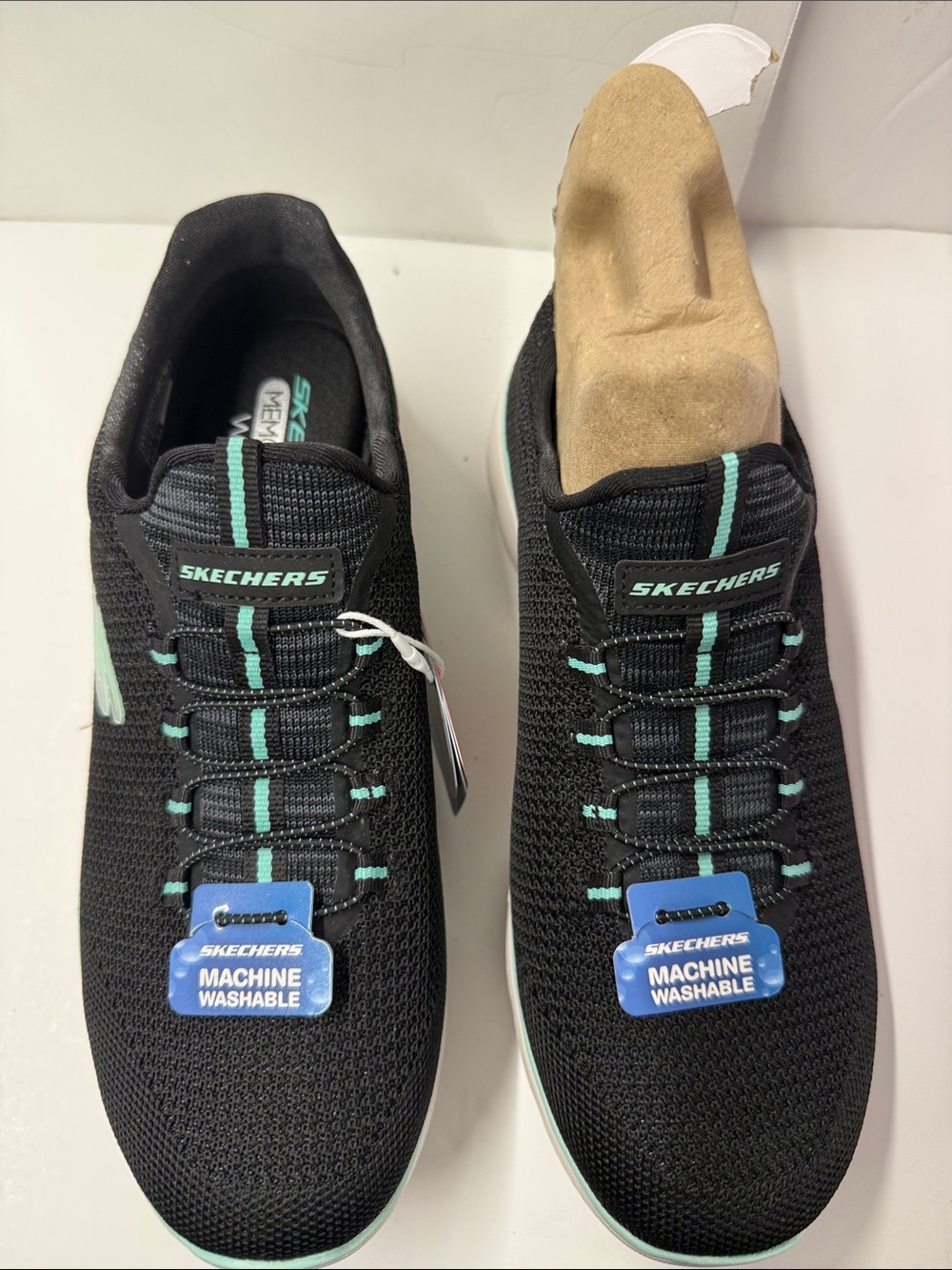 Like New Skechers Women’s Black Knit Slip-On Sneakers with Mint Accents Size 8.5
